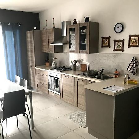 Luqa Apartment - 5 Mins From Airport Eksteriør billede