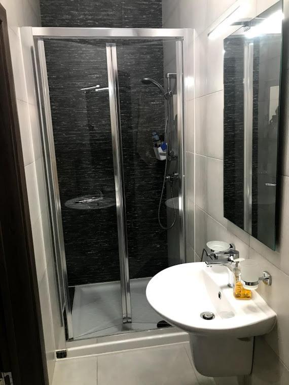 Luqa Apartment - 5 Mins From Airport Eksteriør billede