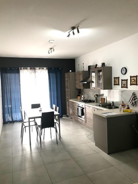 Luqa Apartment - 5 Mins From Airport Eksteriør billede